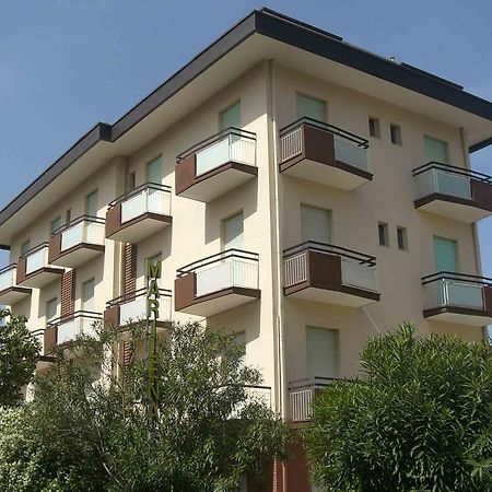 Hotel Marilena Viserbella di Rimini ภายนอก รูปภาพ
