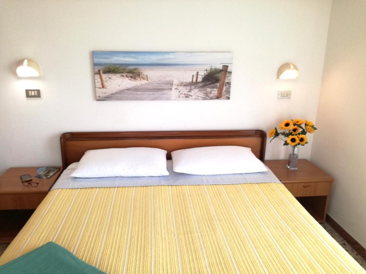 Hotel Marilena Viserbella di Rimini ภายนอก รูปภาพ