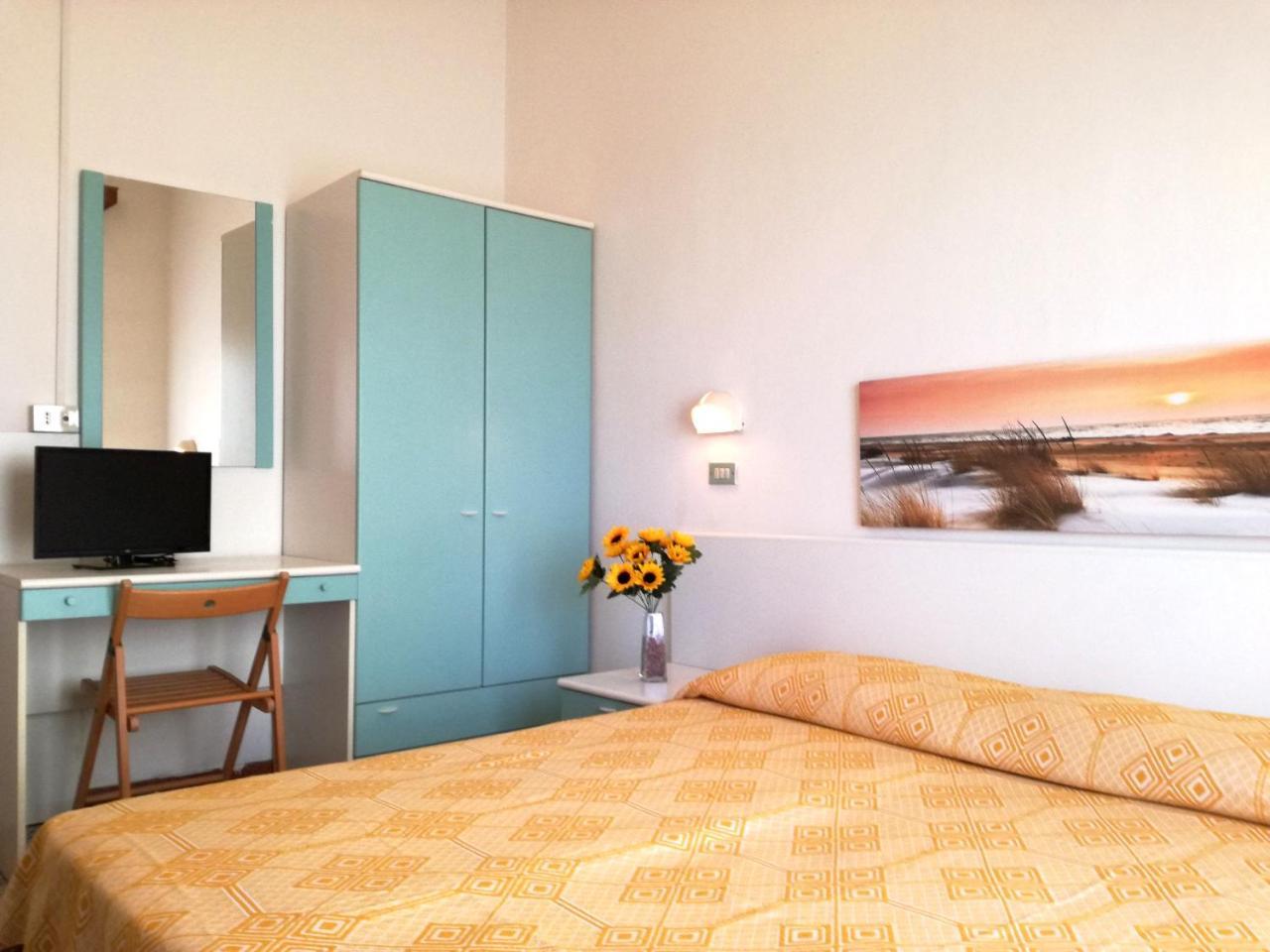 Hotel Marilena Viserbella di Rimini ภายนอก รูปภาพ