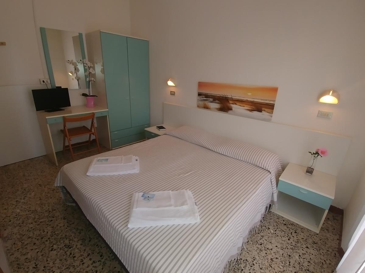 Hotel Marilena Viserbella di Rimini ภายนอก รูปภาพ